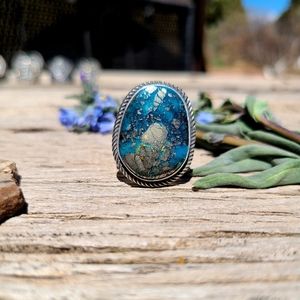 Sonaron gold turquoise ring
